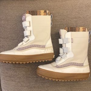 Vans White and Brown Winter Boots